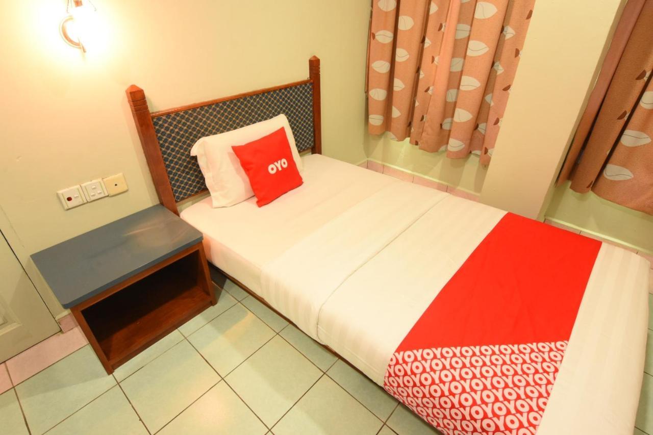 Oyo 89642 Highway Inn Mukah Kültér fotó