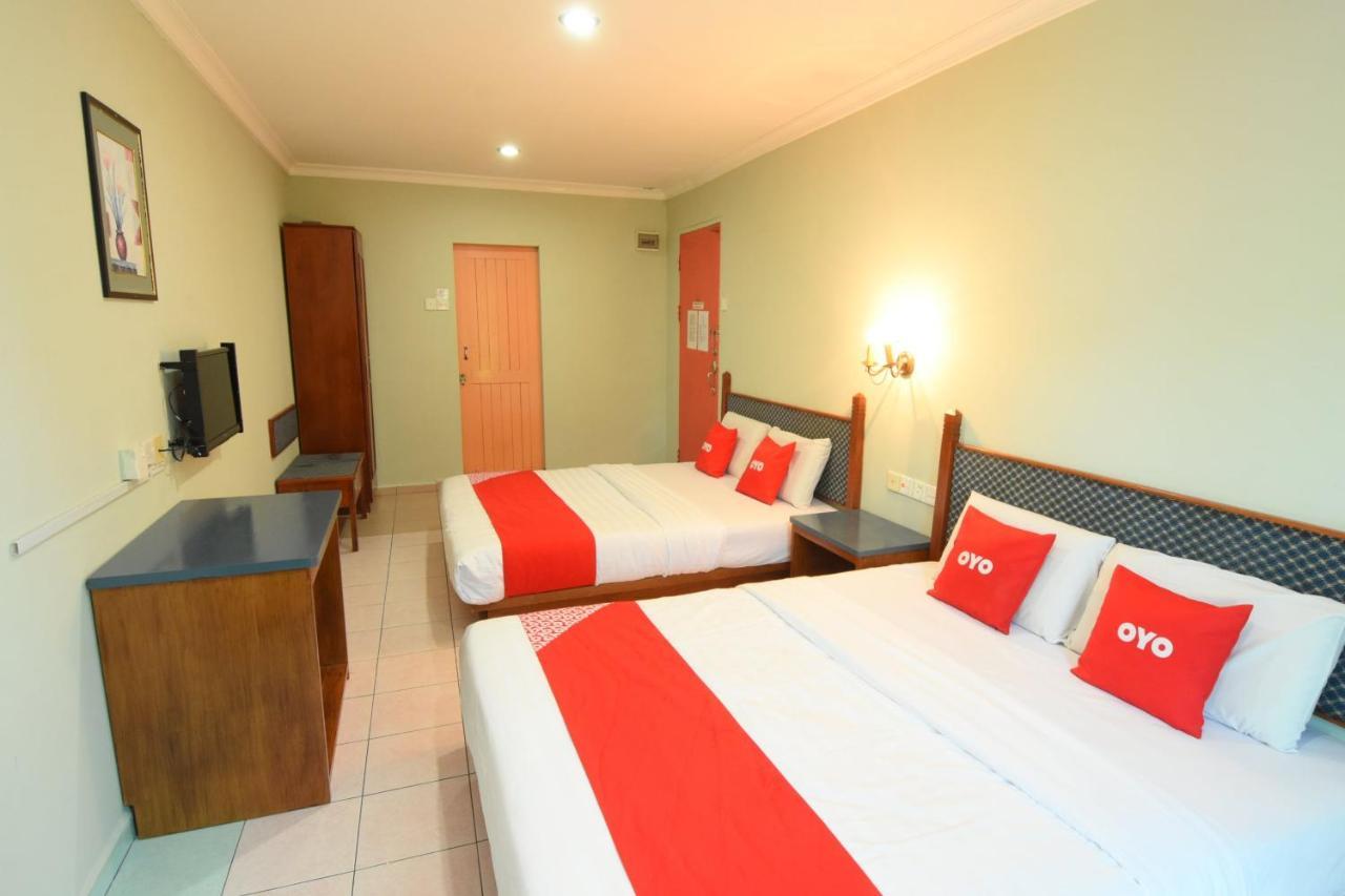 Oyo 89642 Highway Inn Mukah Kültér fotó