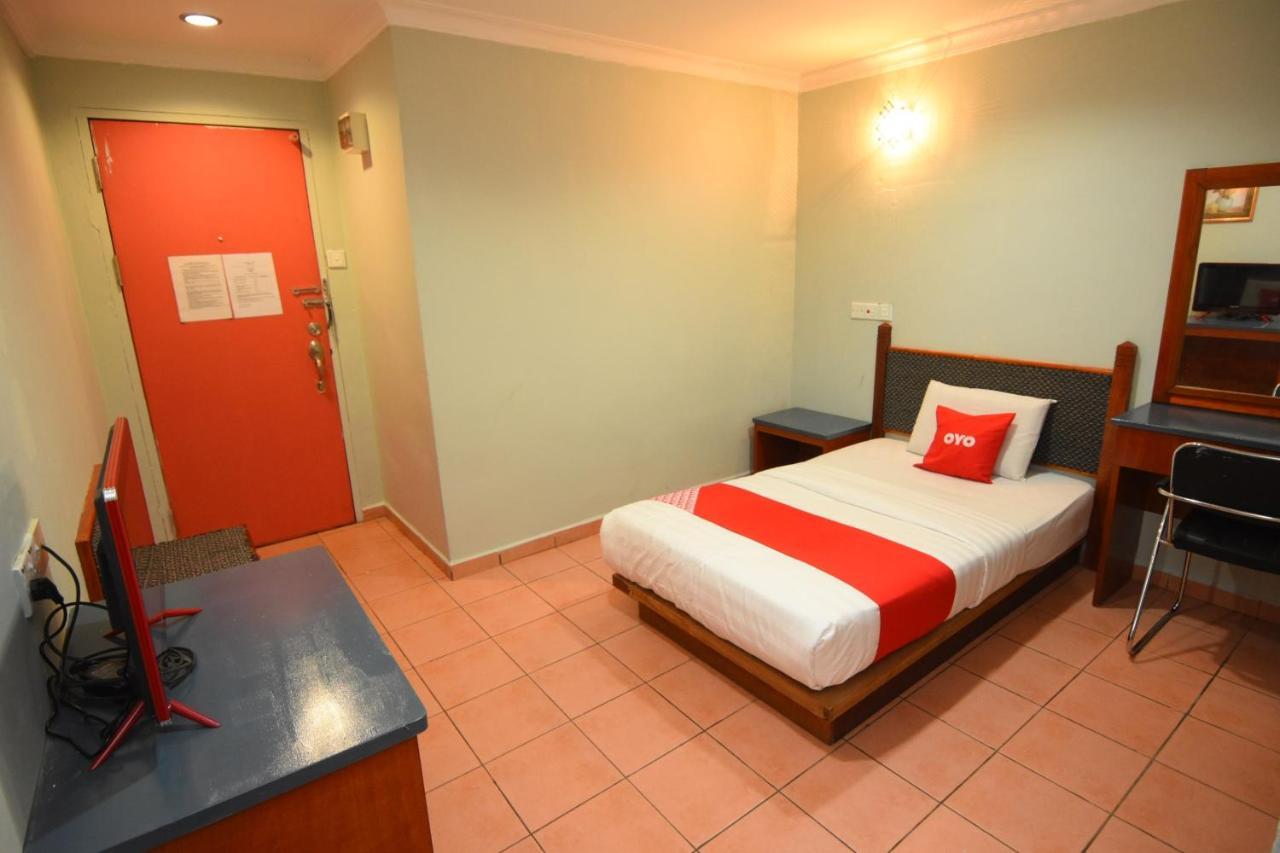 Oyo 89642 Highway Inn Mukah Kültér fotó