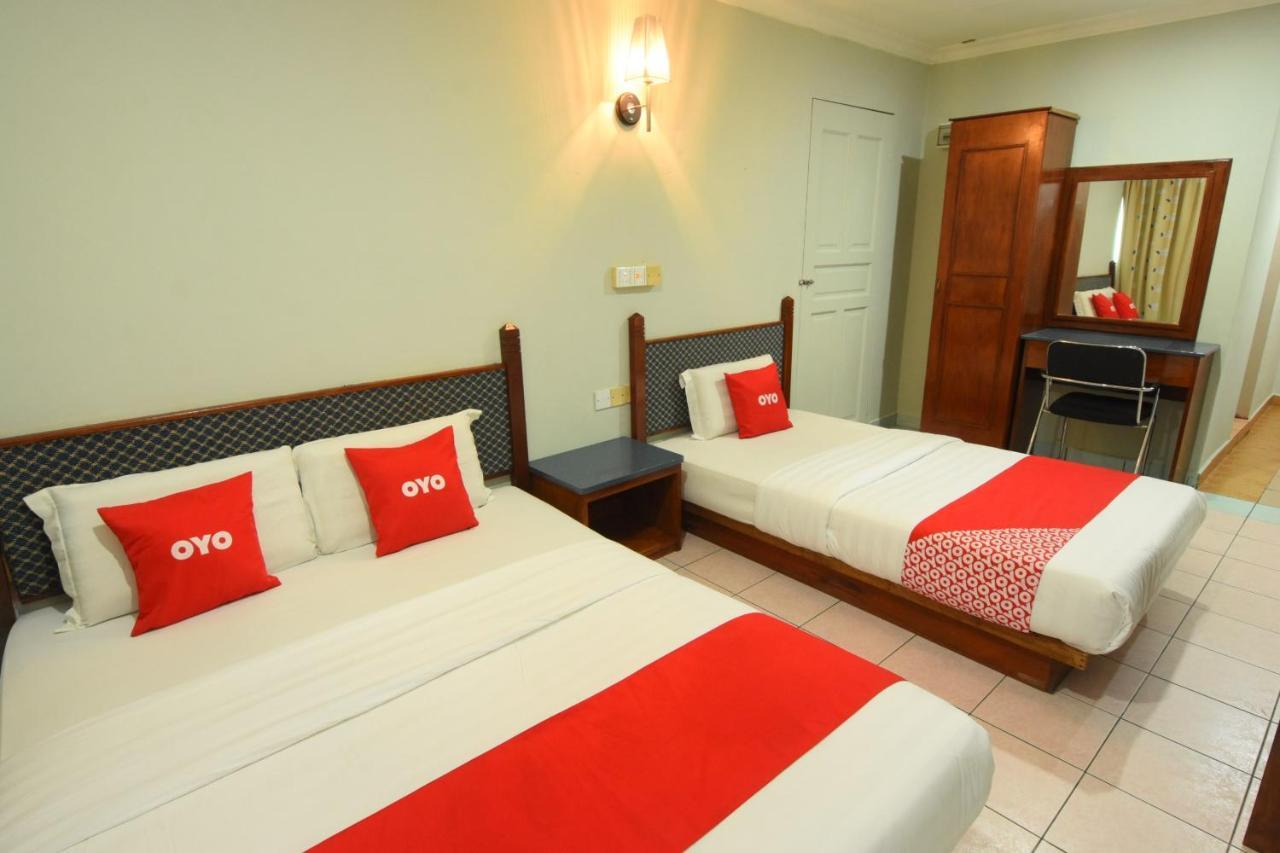 Oyo 89642 Highway Inn Mukah Kültér fotó