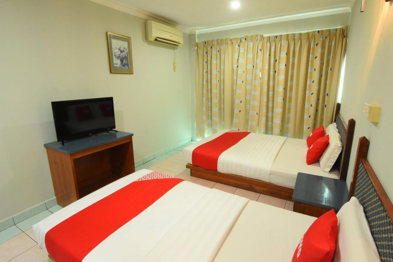 Oyo 89642 Highway Inn Mukah Kültér fotó