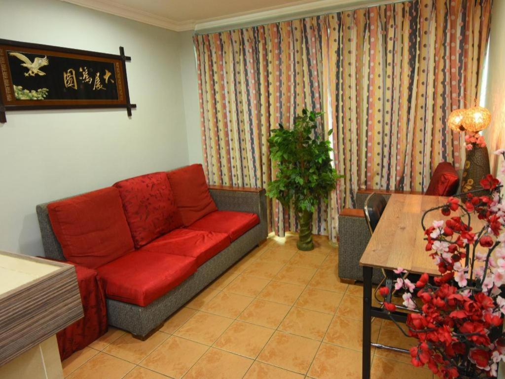Oyo 89642 Highway Inn Mukah Kültér fotó